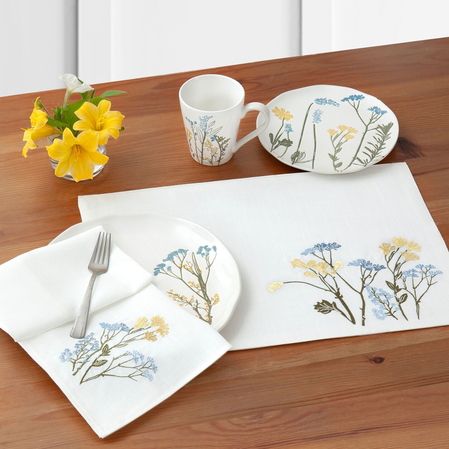 Lenox Wildflowers Border Napkins, Set of 4, Blue - 19"W x 19"L