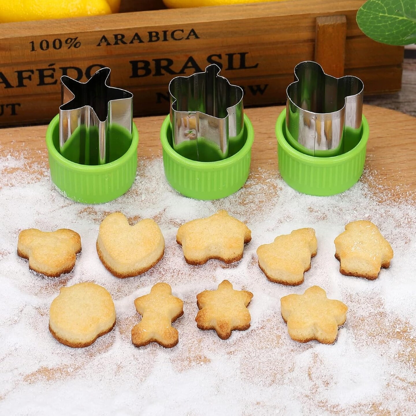Mini Cookie Cutters &#x26; Fruit/Vegetable Stamps 35 Pack