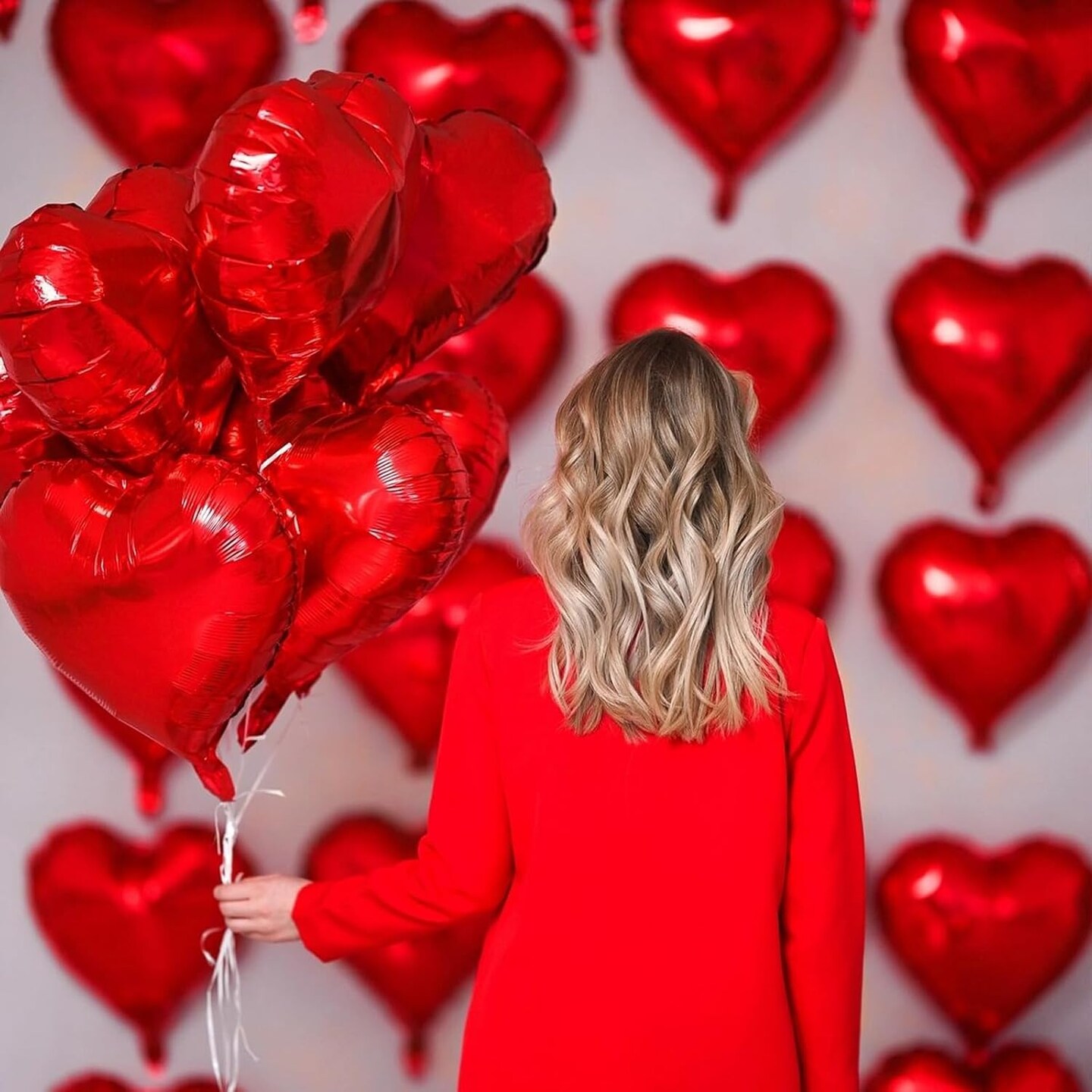 25-Pack 18in Red Heart Foil Balloons – Party Decor for Valentine’s Day, Wedding & Birthday
