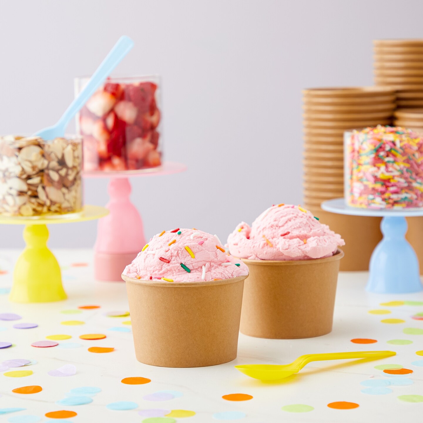 100 Pack Paper Ice Cream Cups, Disposable Dessert Bowls for Sundae Bar, Frozen Yogurt, Brown (8 oz)
