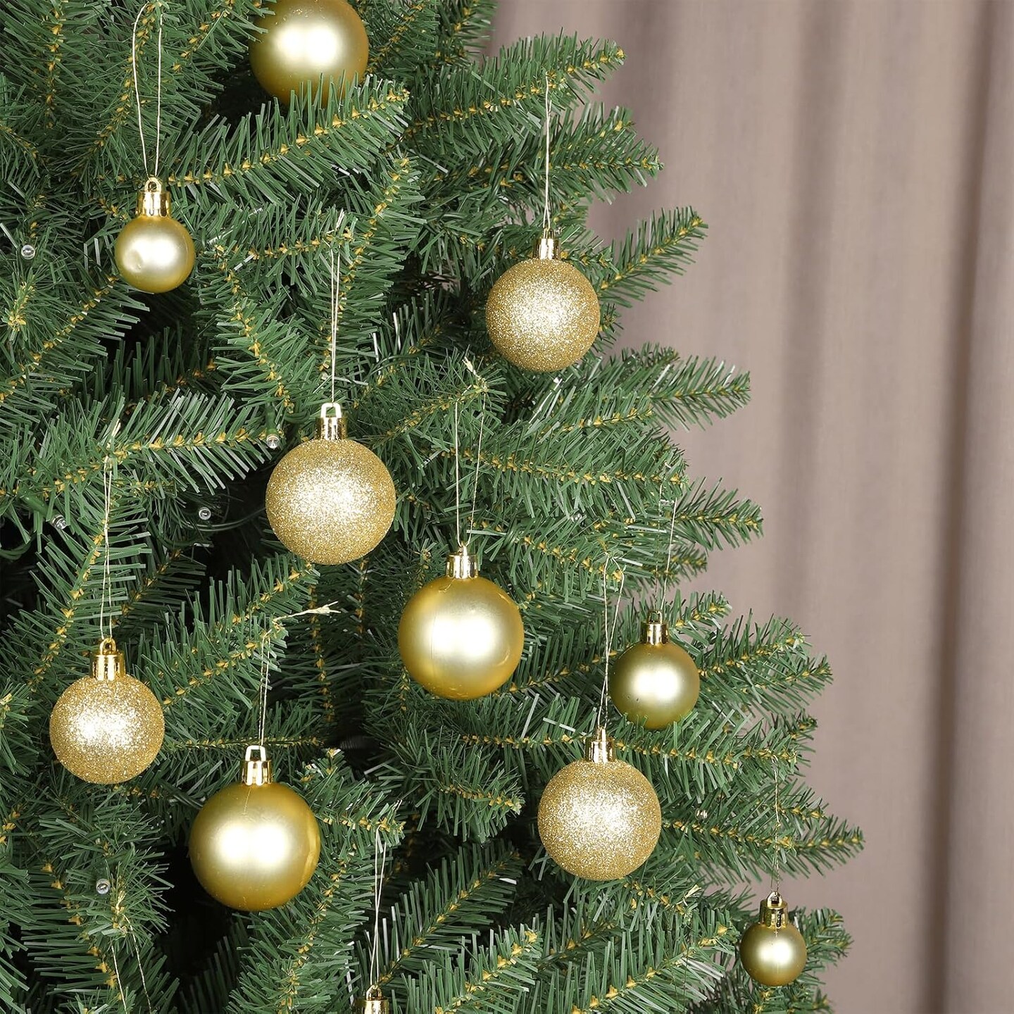 44Pcs Christmas Ball Gold Christmas Ornaments Set for Garden, Backyard, Holiday, Wedding, Party Decorations Shatterproof Christmas Decorations Ornaments Bulk Balls (10pcs 2&#x201D;, 14pcs 1.57&#x201D;, 20pcs 1.18&#x201D;)