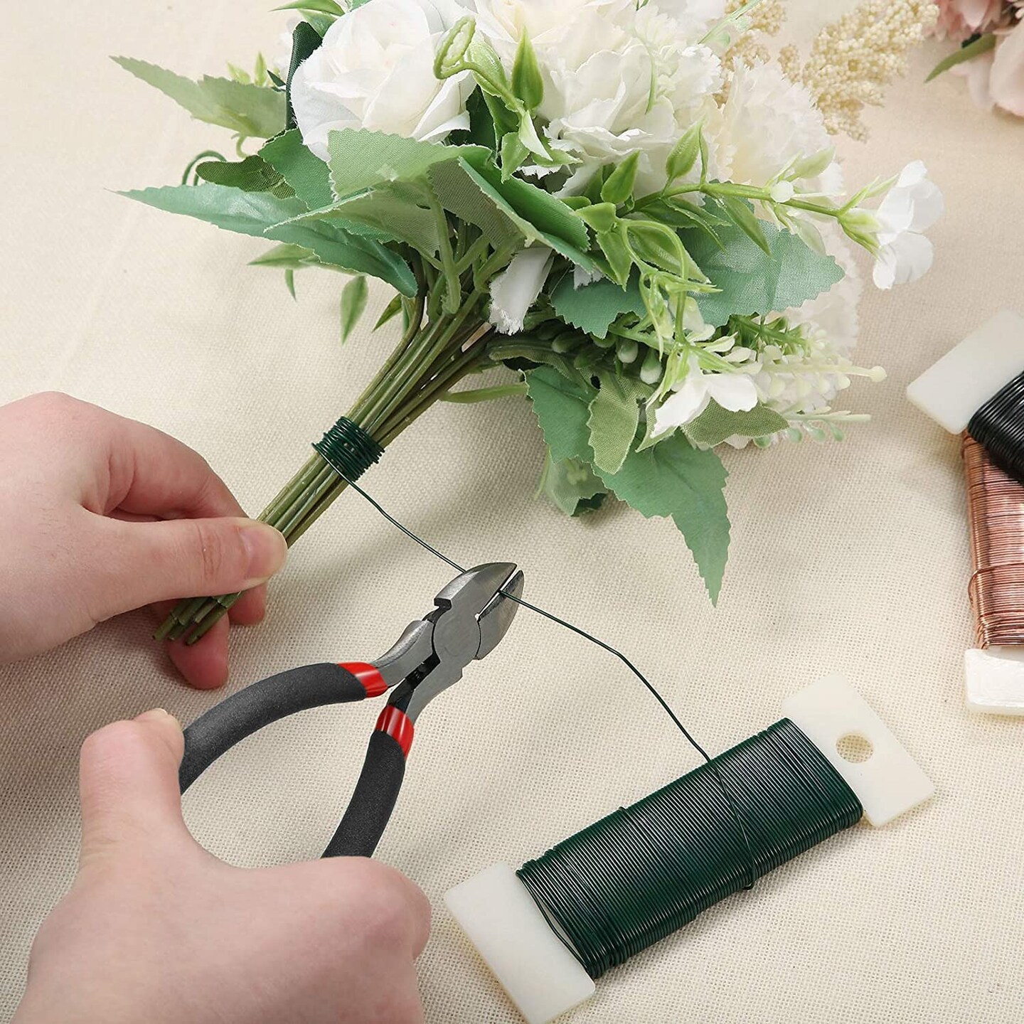 Floral Kit with Green Tape, 22 & 26-Gauge Wire Stems & Wire Cutter