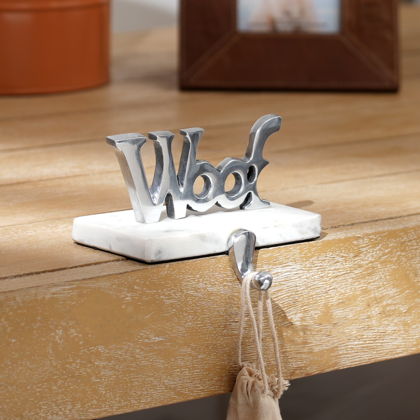 Marble &#x26; Shiny Polish Stocking Holder - Woof Design