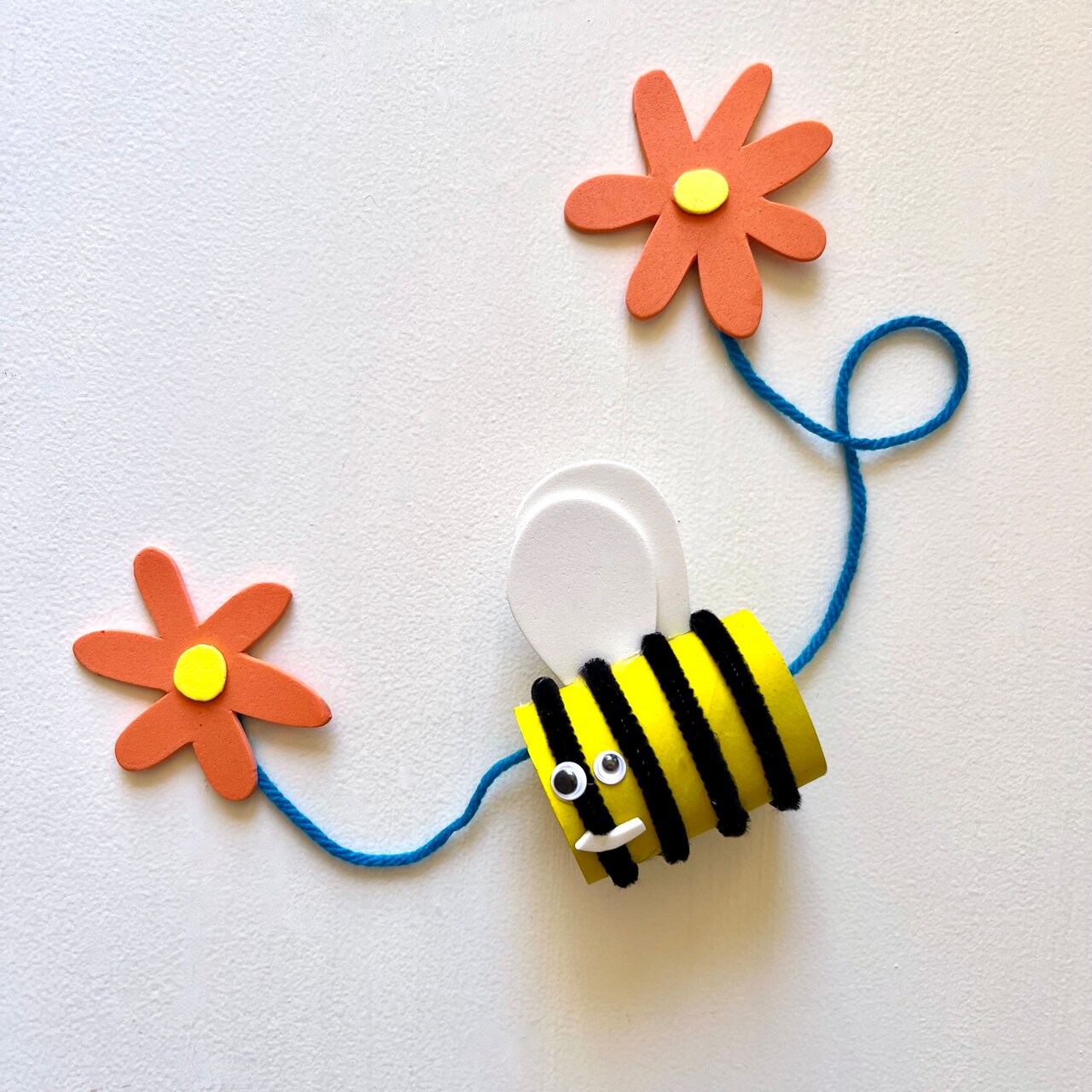Kids Club: Flying Bee Paper Craft