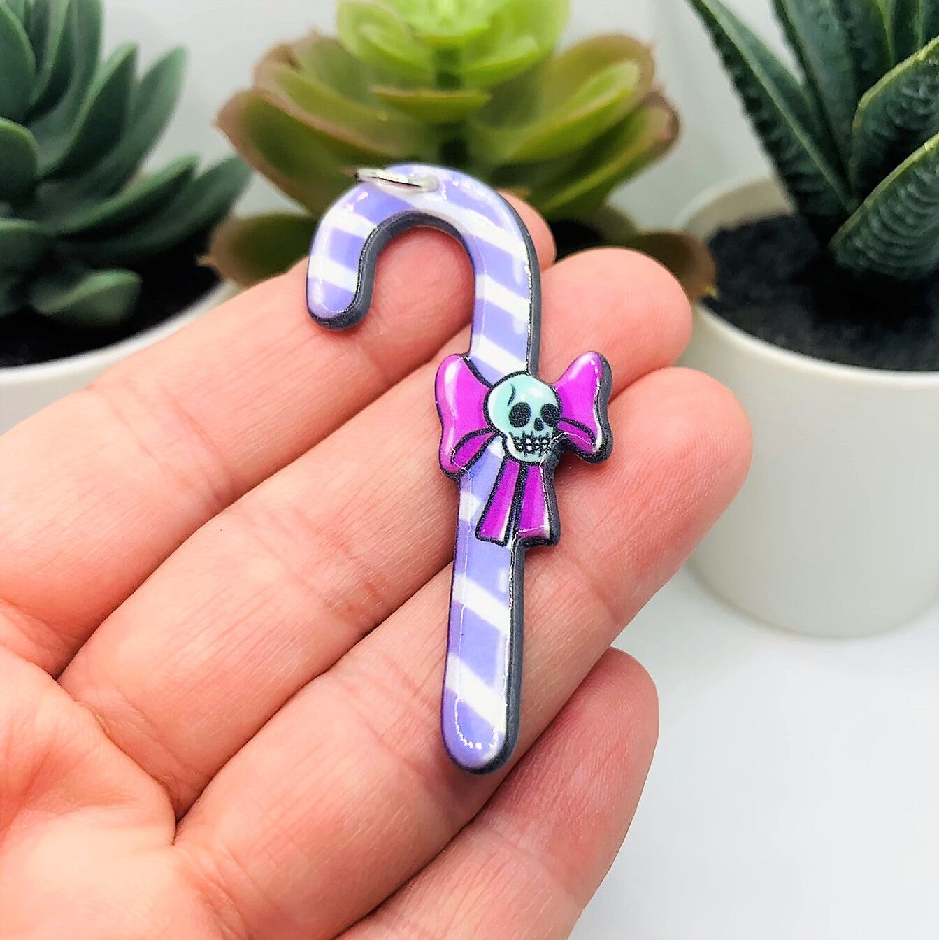 Creepy Christmas Candy Cane with Skull Charms, 58x29mm