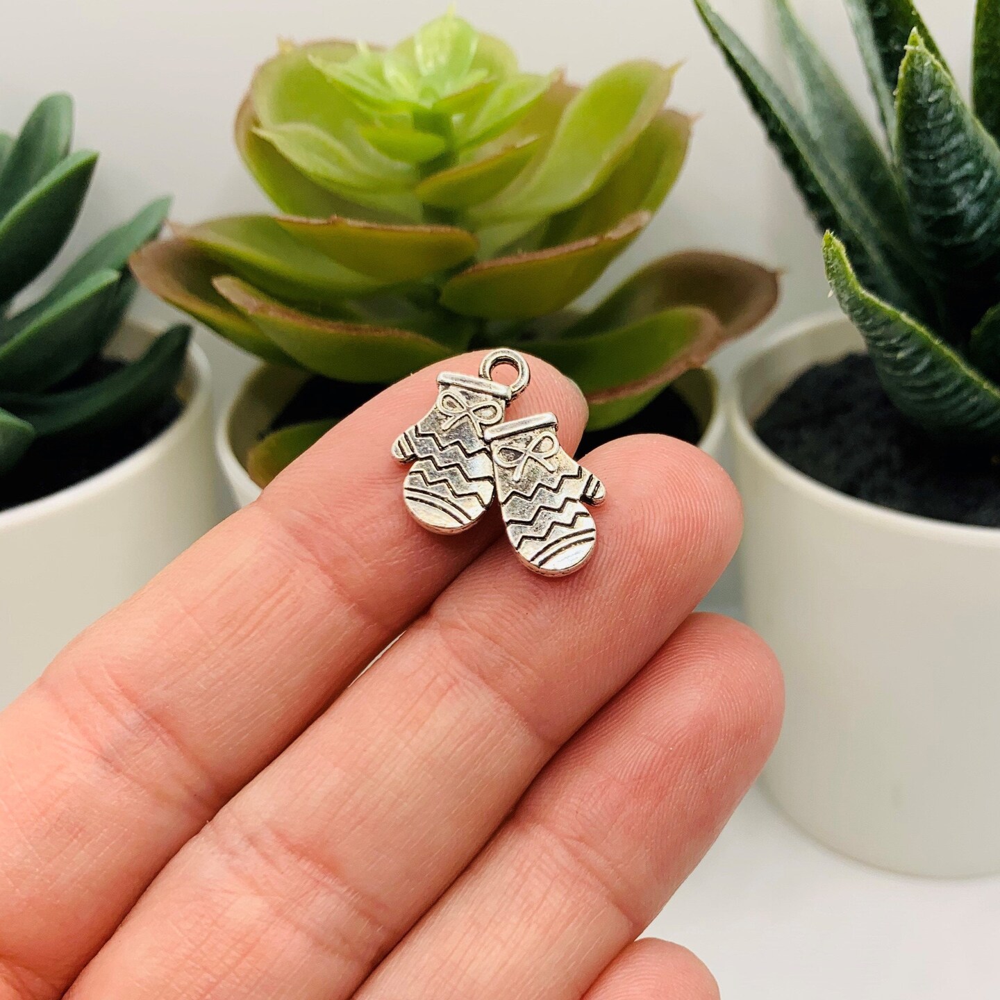 Silver Mitten Christmas Glove Charms, 17x16mm