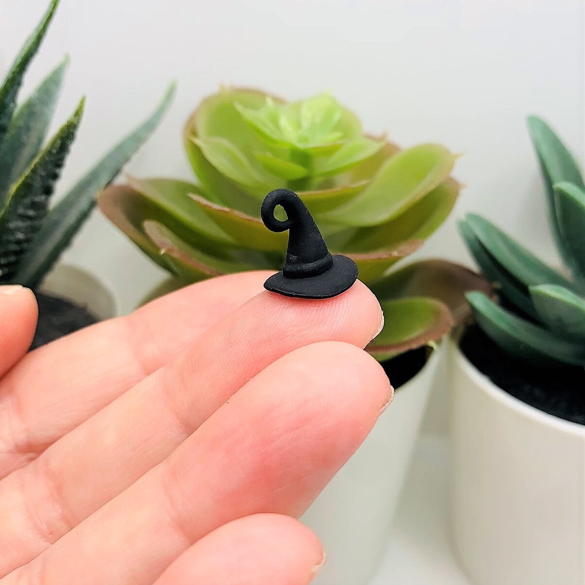 Black Witch Hat 3D Charms, 12x10mm