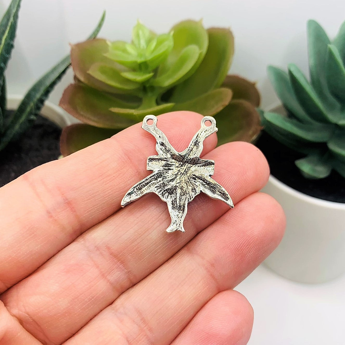 Antique Silver Silver Demon Hand Pentagram Connector, 27x24mm