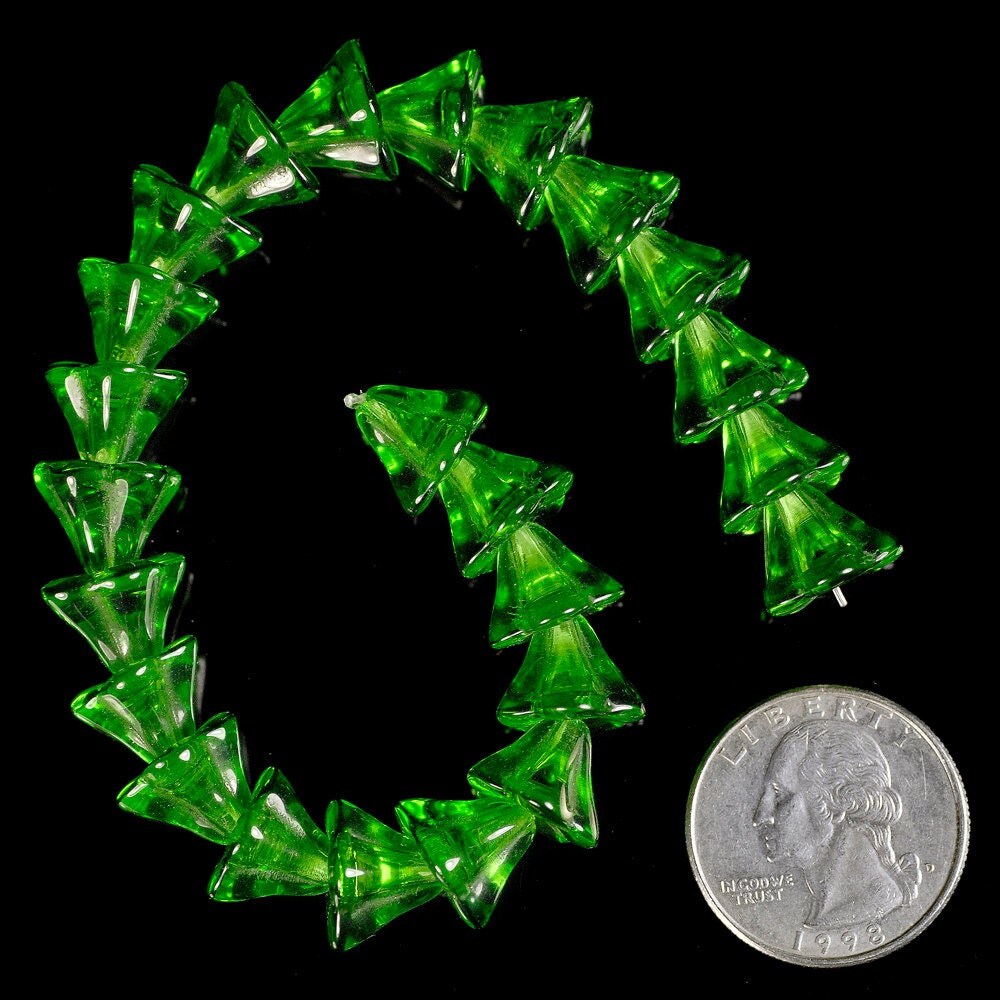 Leaf Green Glass Flower Beads - 10mm x 13mm Set of Twenty-Four - XXX - GB-FB02