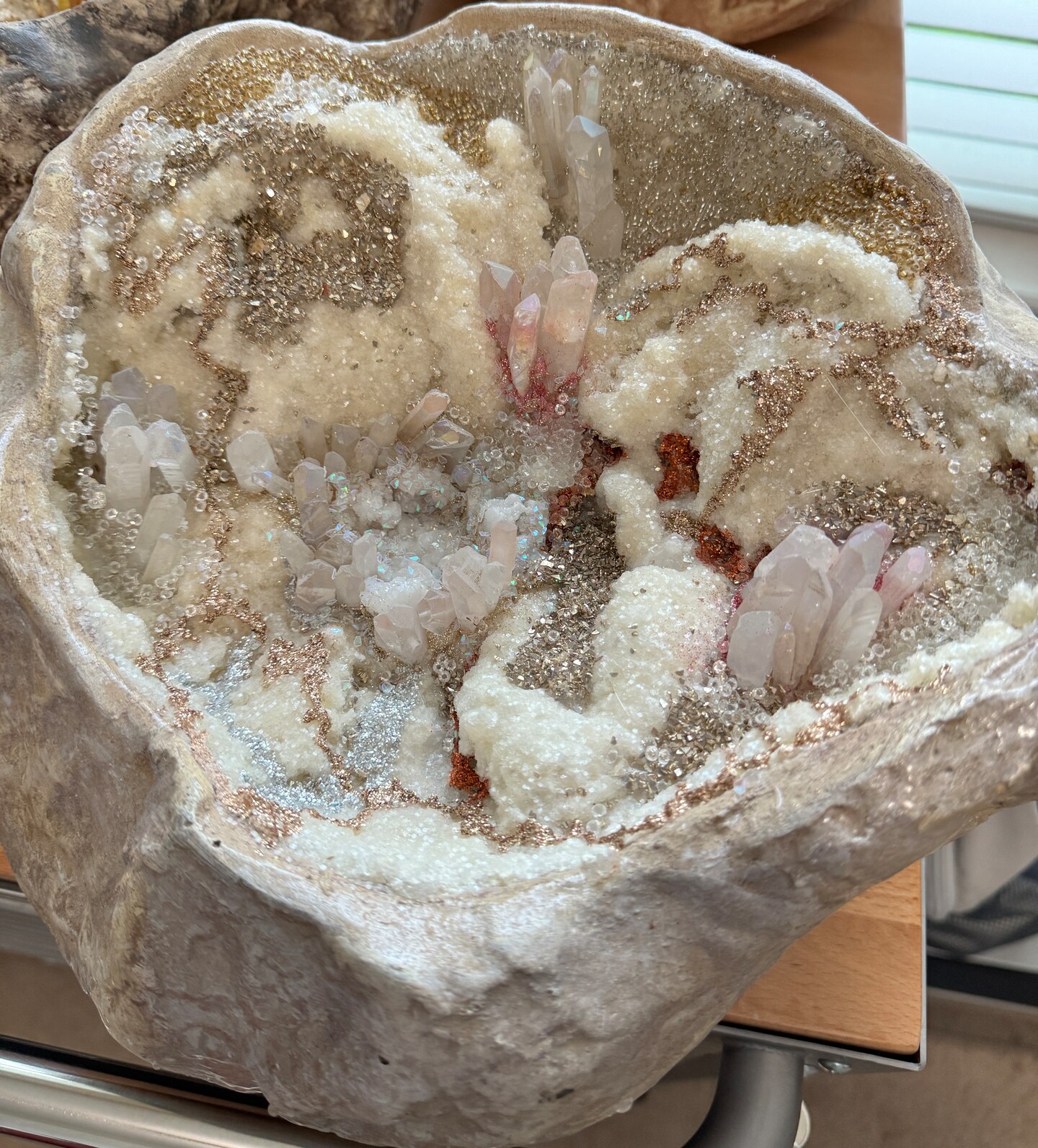 Geode rocks (pick the 1 you want) | MakerPlace by Michaels, image size:977x1080