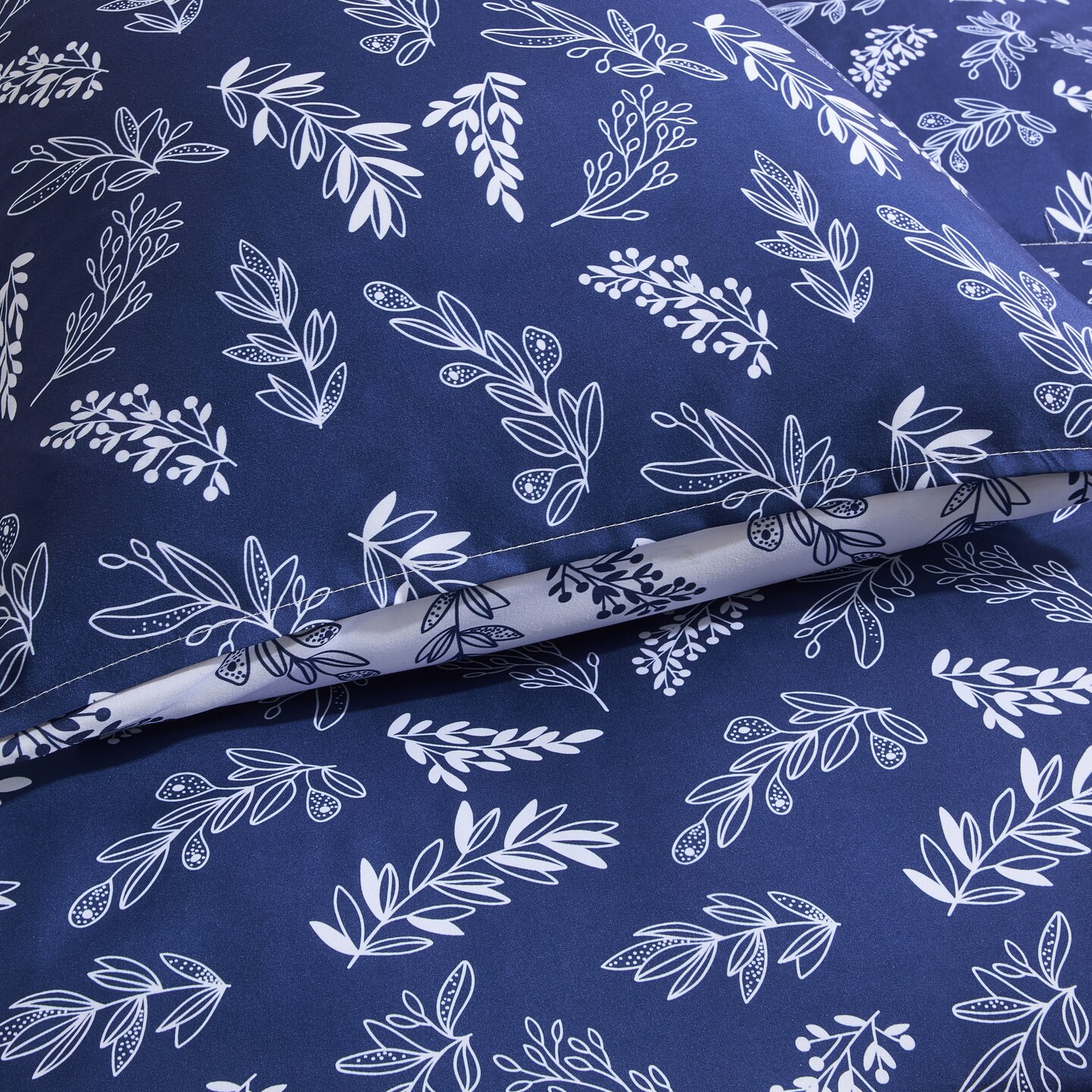 CraftBud 3PC Reversible Botanical Printed Comforter Bedding Set