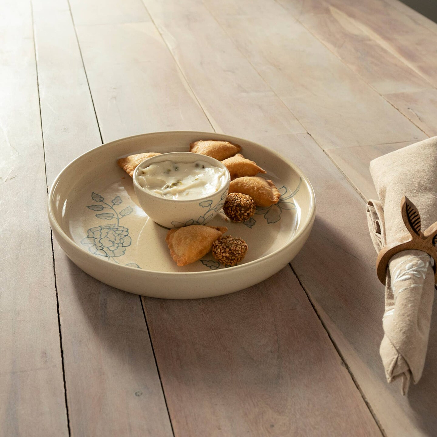Handcrafted Ceramic Chip and Dip Bowl &#x2013; Stylish Serving Bowl for Parties &#x26; Gatherings