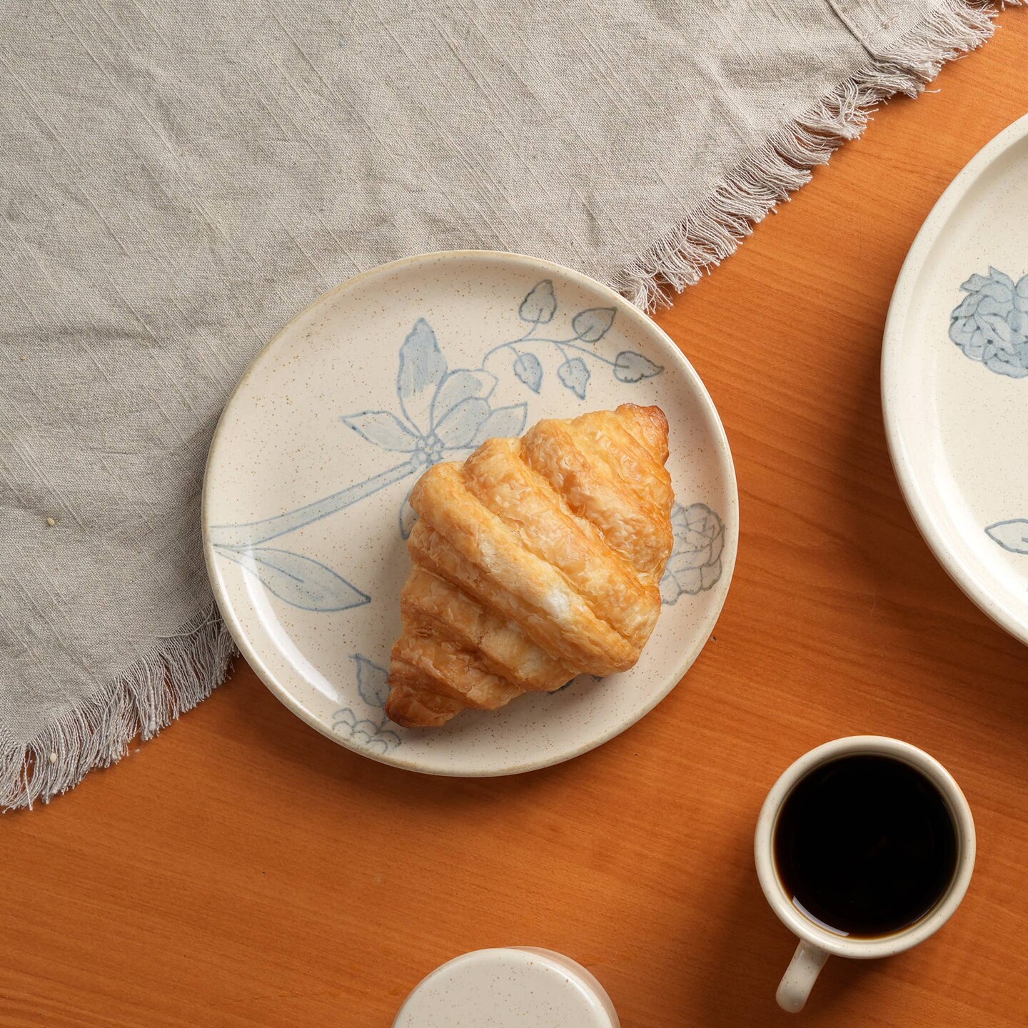 Off-White Round Ceramic Floral Print Side Plate – Elegant Dining Accent for Any Table-17X17X2"