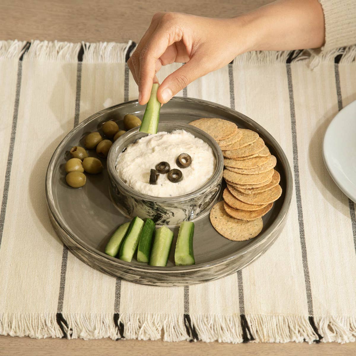 Black Round Ceramic Snack Platter &#x2013; Elegant Serving Dish for Snacks &#x26; Appetizers-9.4X9.4X1.5&#x22;