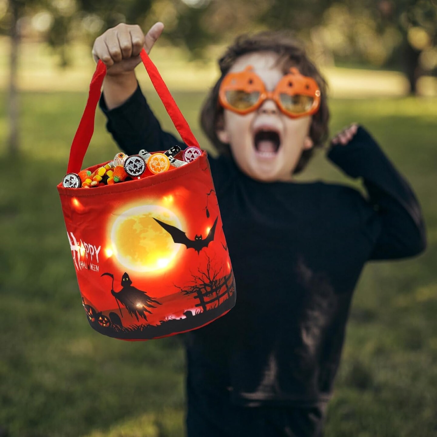 Trick or Treat Candy Bags Light Up Pumpkin Bucket (Red)