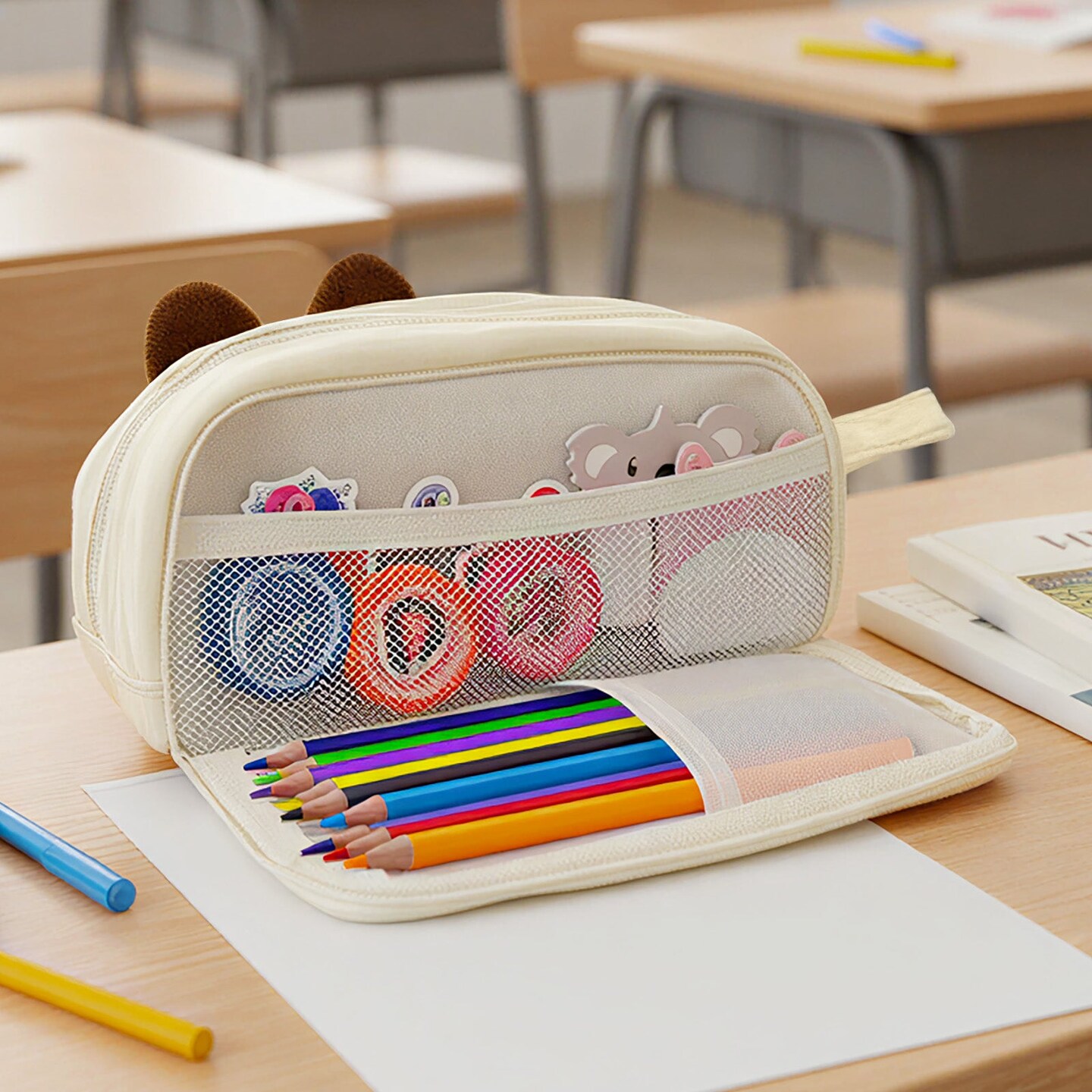 Wrapables 3D Animal Face Pencil Case, Large Capacity 2 Compartment Pencil Pouch for Stationery Tools, Capybara