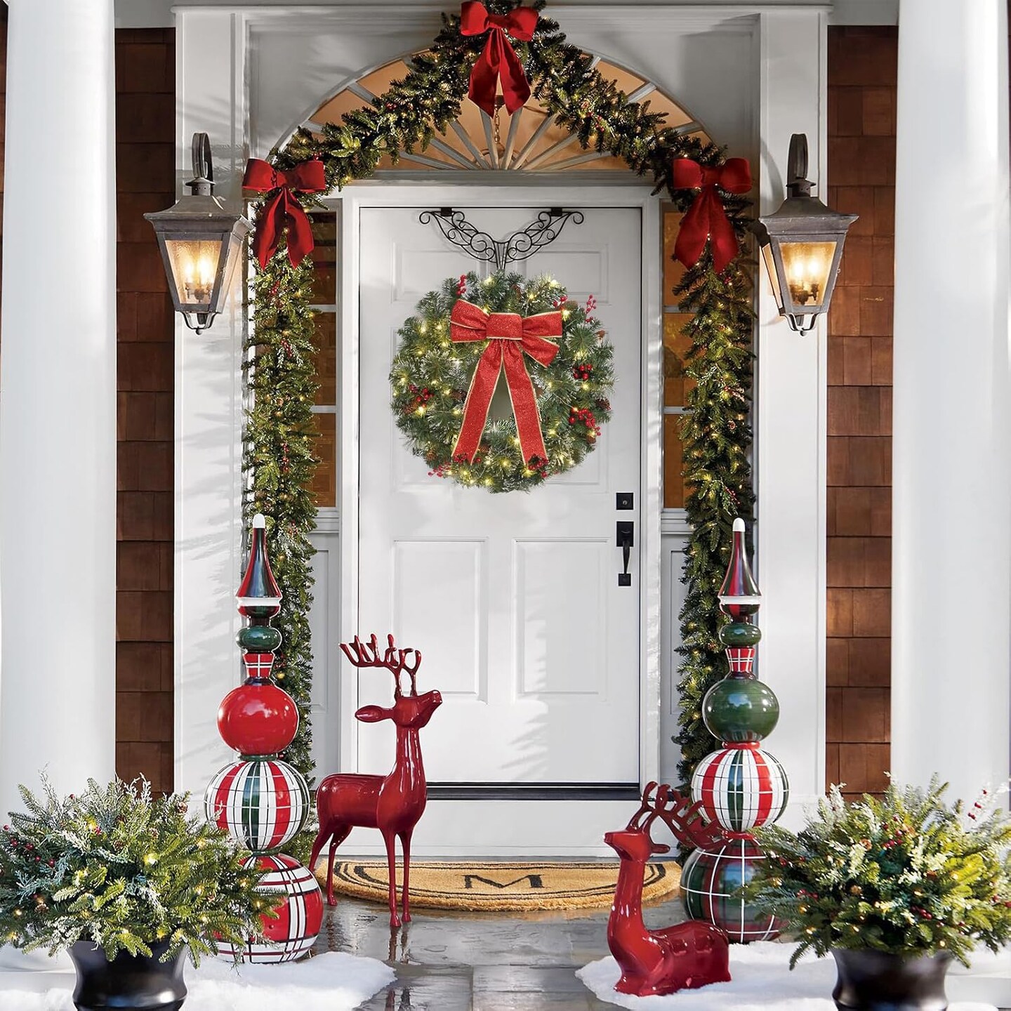 24 Inch Pre-Lit Outdoor Wreath - Battery Operated (Green) 5"D x 24"W x 24"H