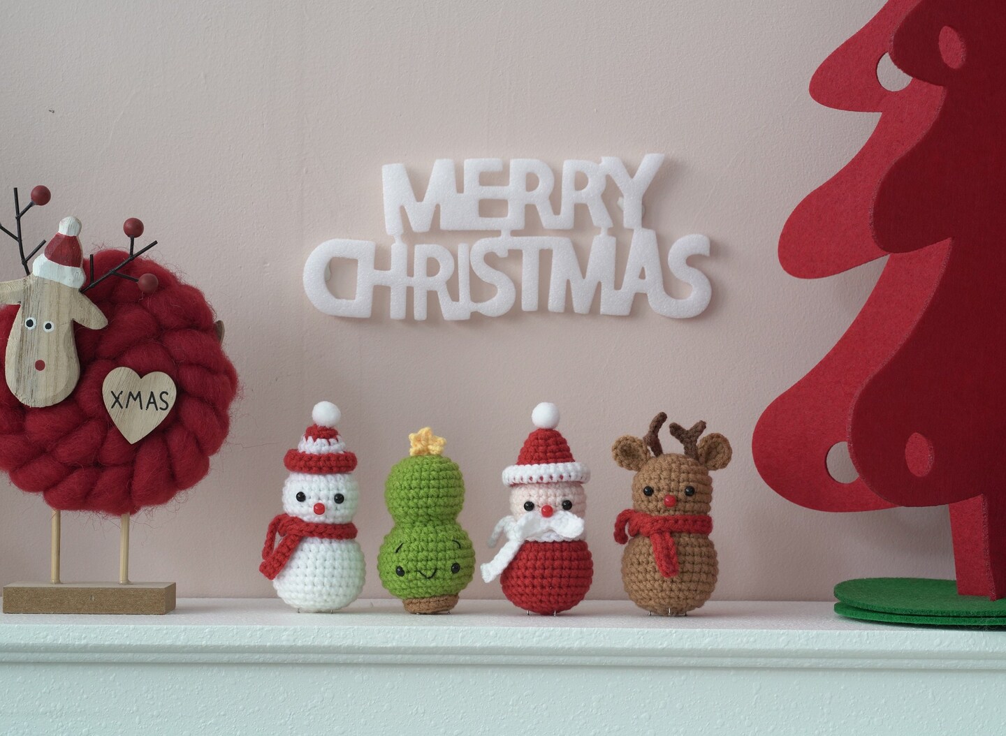 Santa, Reindeer, Christmas Tree and Snowman Amigurumi DIY Crochet Kit Wizardi F07N8-M117