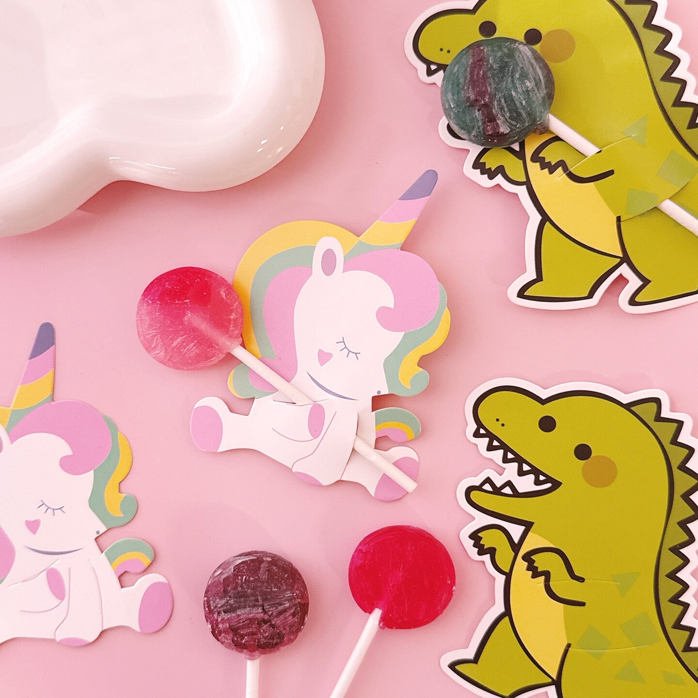 Wrapables Birthday Lollipop Paper Card Candy Holders, Party Supplies, Decorations, Party Favors (100pcs), Dinos and Unicorns