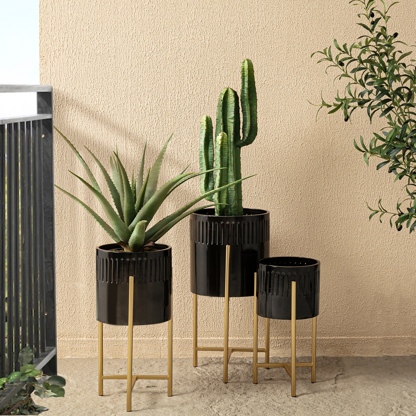 Set of 3 Washed Metal Planter Stand