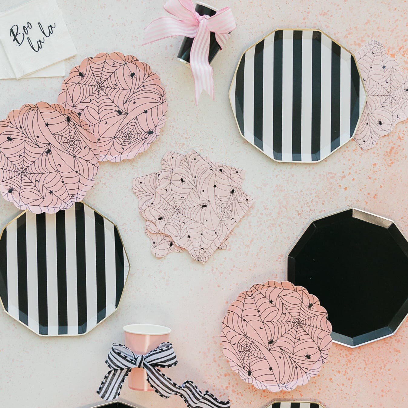 PINK SPIDER WEB LARGE NAPKINS