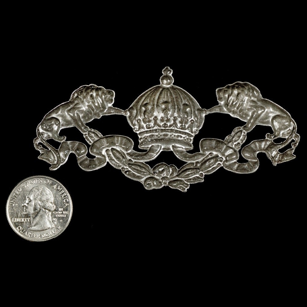 Antiqued Silver Plated Brass Huge Lions and Crown Decorative Embellishment Ornament Pendant - S-P88