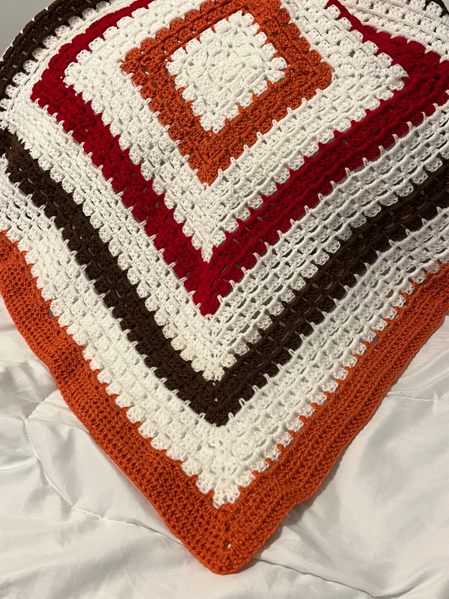 【USA vintage】granny blanket 赤×白 クリスマスカラー Bright Red and White Granny Square Crochet Blanket