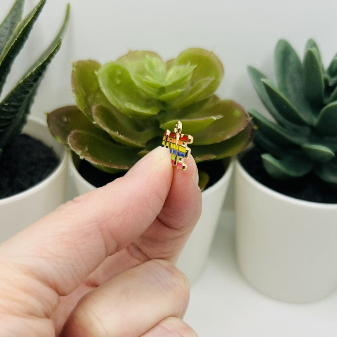 1, 4, 20 or 50 Pieces: Rainbow Pride Love Charms