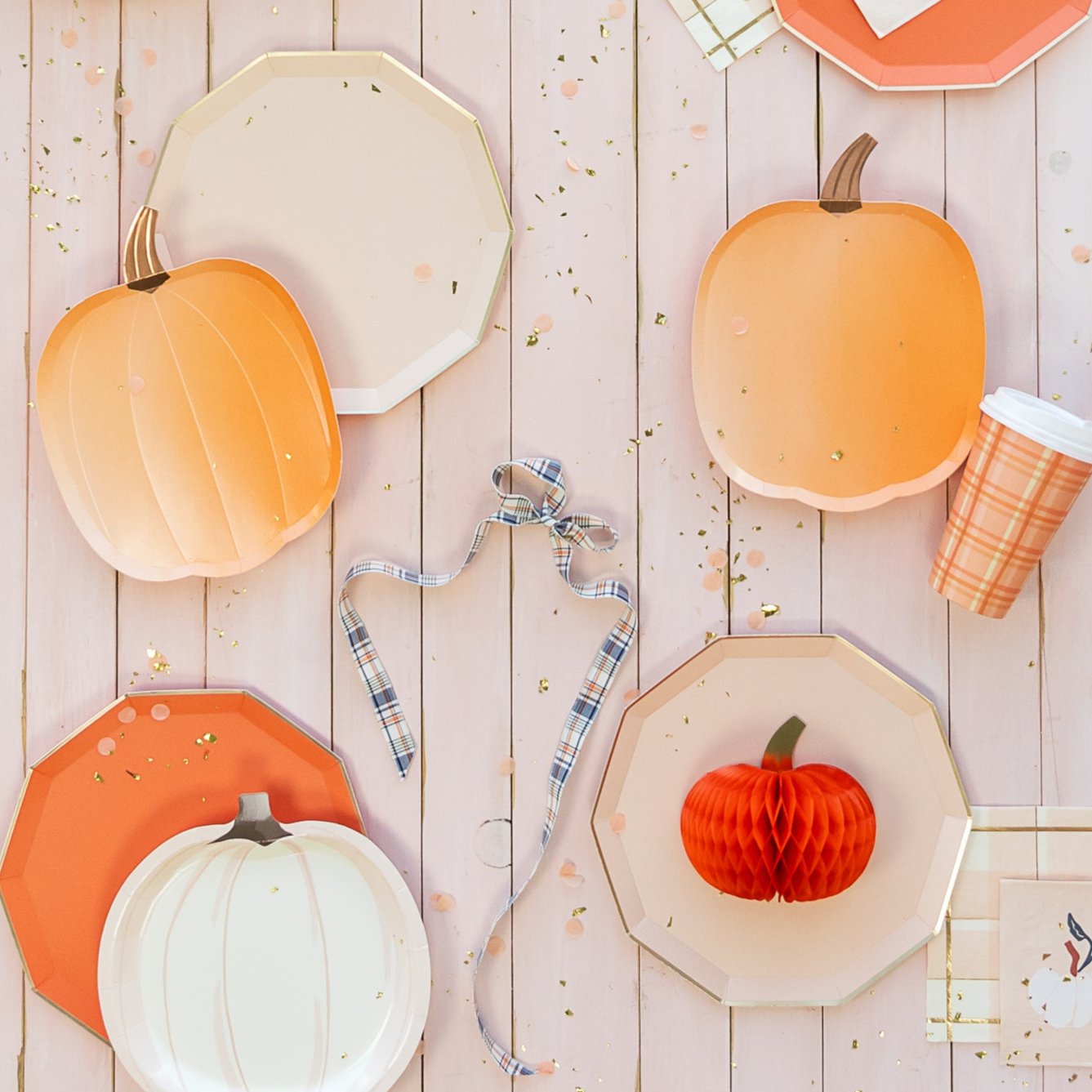 SWEET PEACH SIGNATURE LARGE PLATES