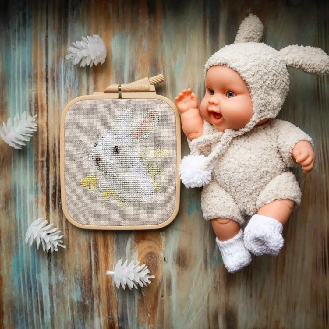 White bunny  0-226 Counted Cross-Stitch Kit