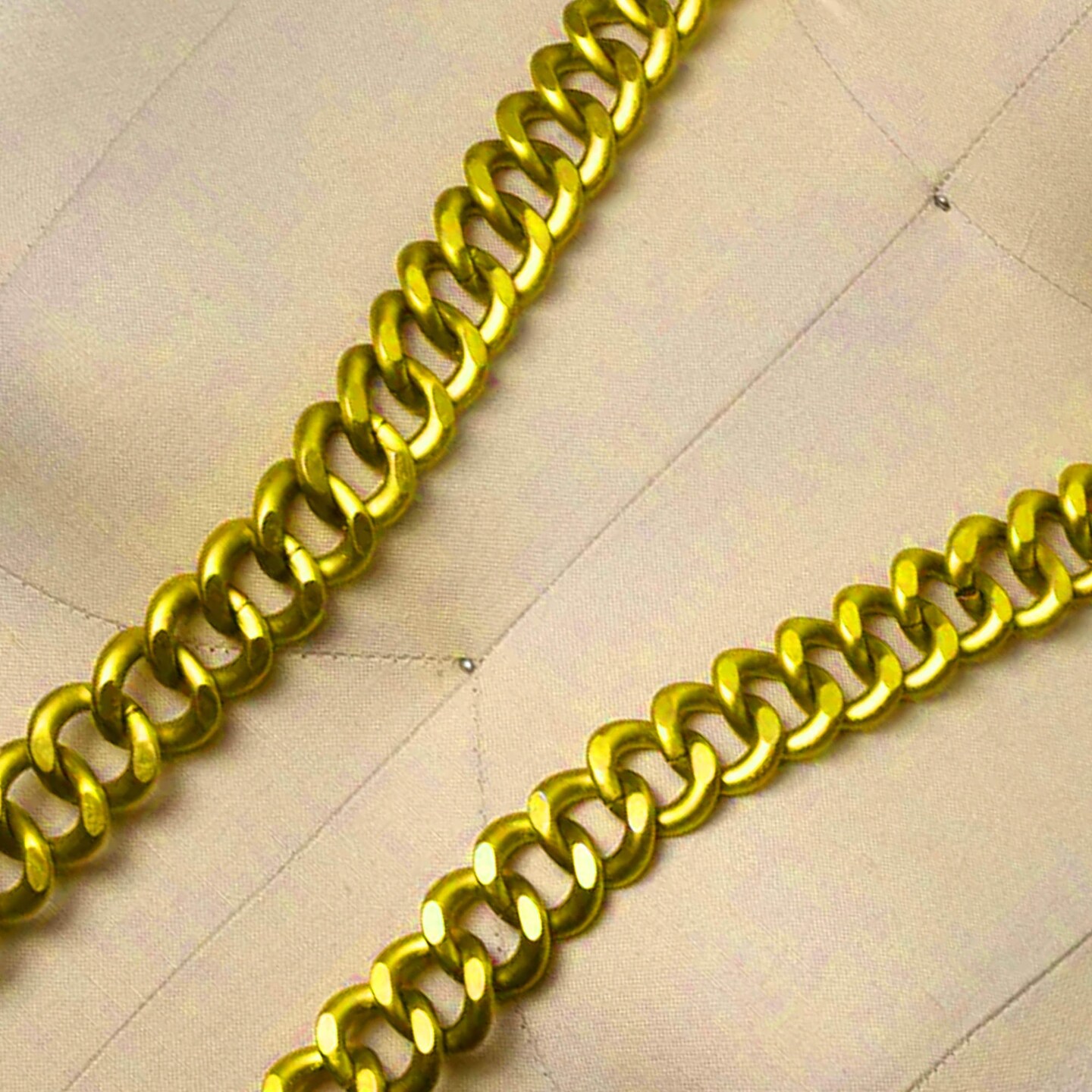 1 Yard 20mm Sleek Gold Heavy Duty Fashion Aluminum Metal Chain Trim for Jewelry Costume and Bag Straps