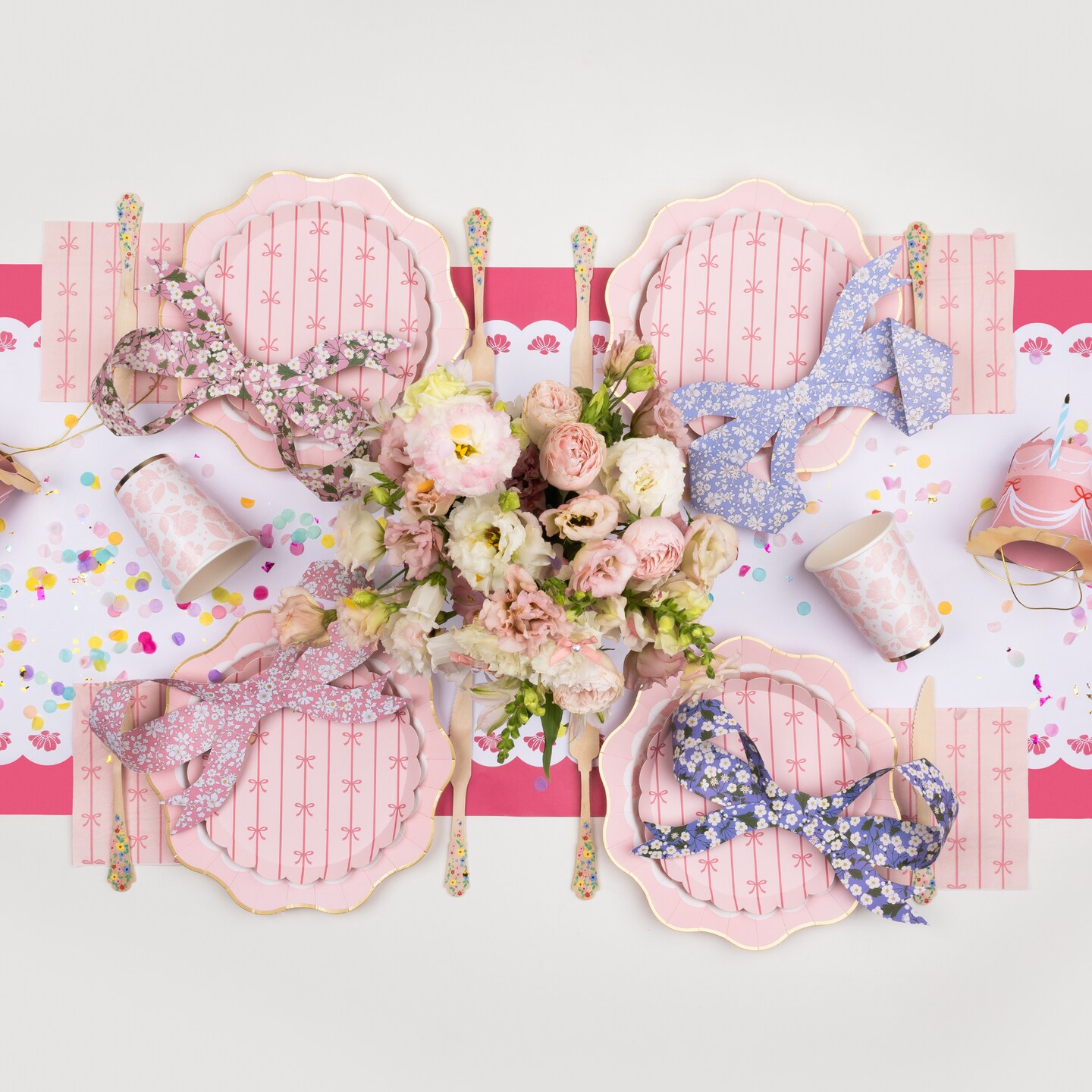 PETAL PINK SIGNATURE BOW SMALL PLATES