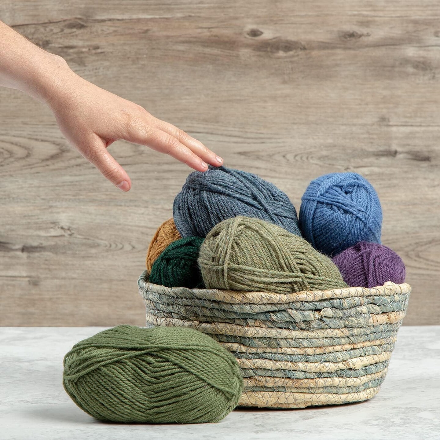 Wool of The Andes Yarn Pack - 10 Skeins of Pastel 100% Wool Worsted Weight Yarn (Soft)