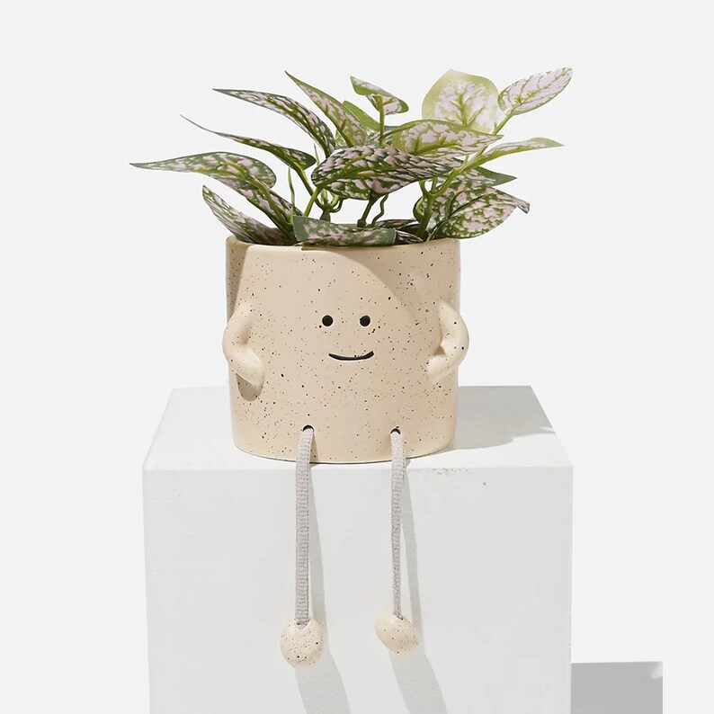 15 inch plant pot LuxenHome 15" H Blended Tan with Wood Pattern Round Planter Pot, Indoor and Outdoor