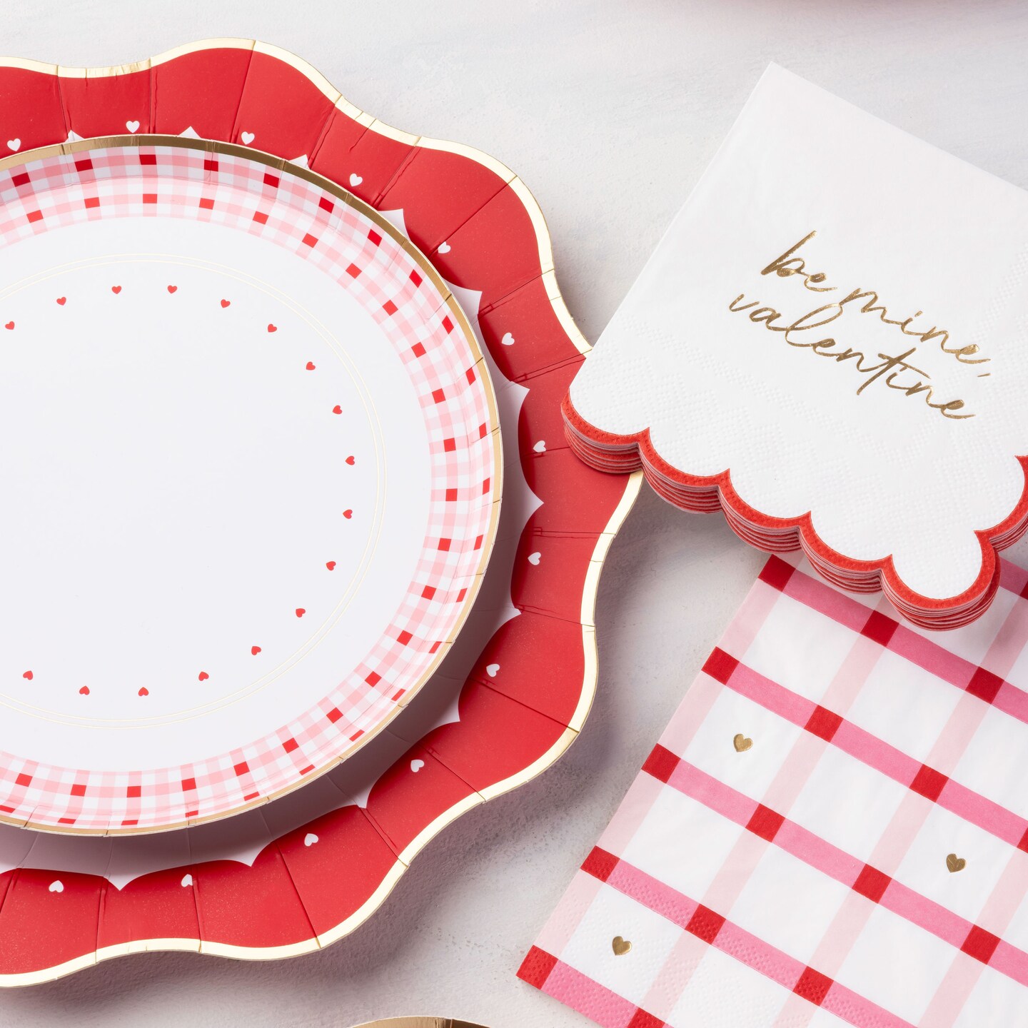 ELEGANT VALENTINE DINNER PLATES