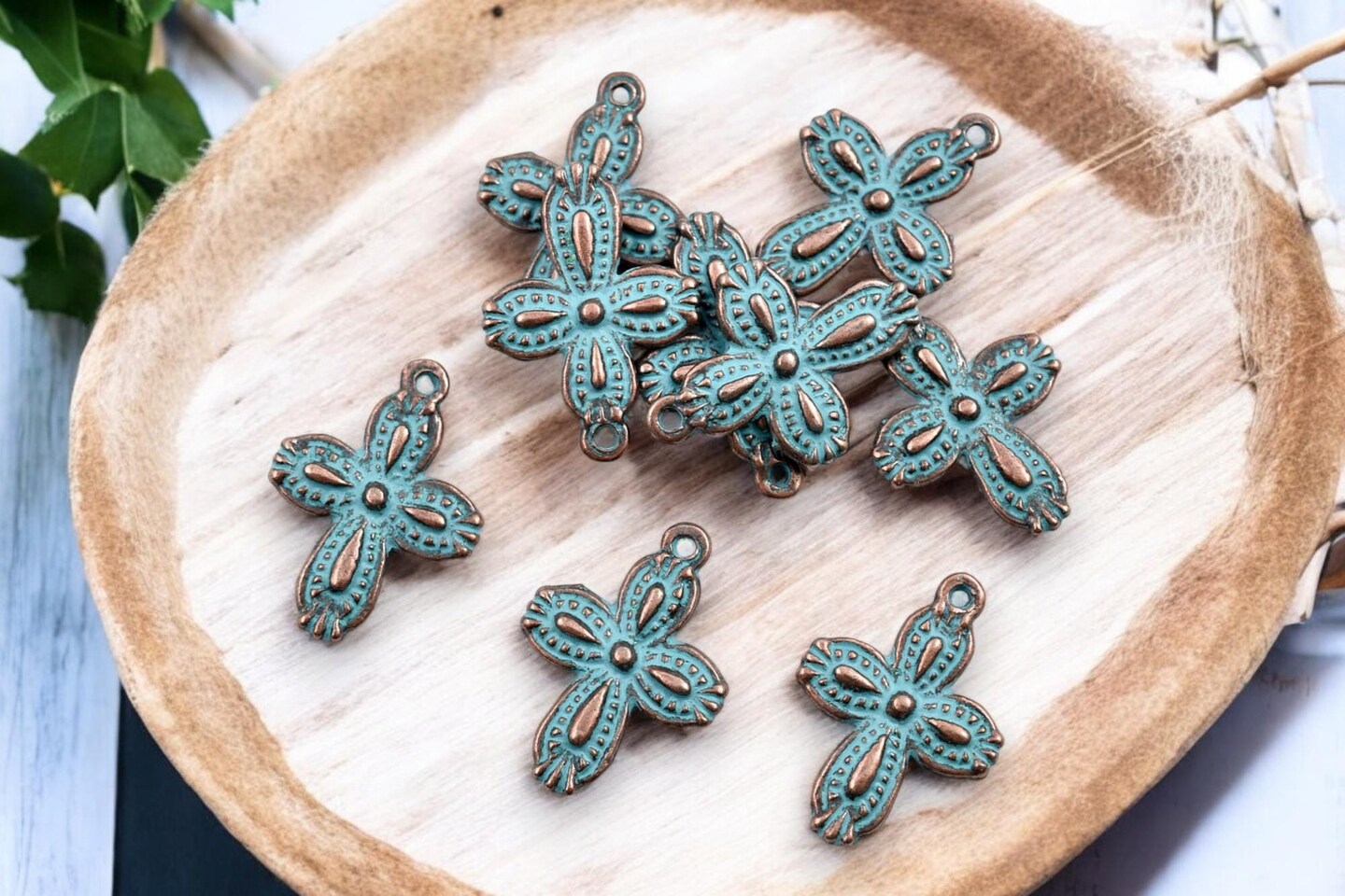 *50* 18x13mm Copper Patina Cross Charms