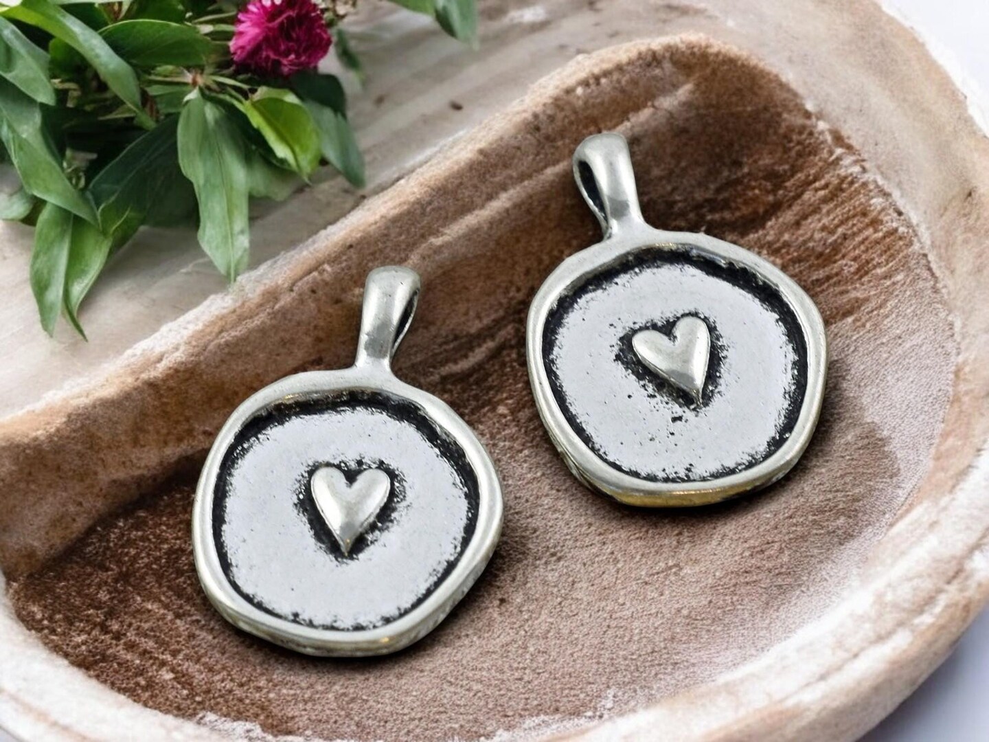 24x17mm Antique Silver Heart Wax Seal Charms - 10pcs