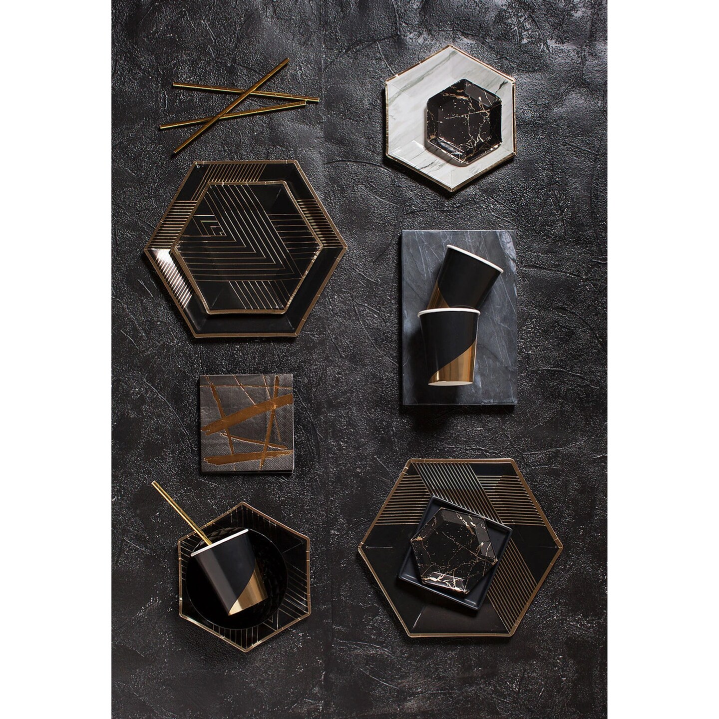 NOIR BLACK &#x26; GOLD COLORBLOCK CUP