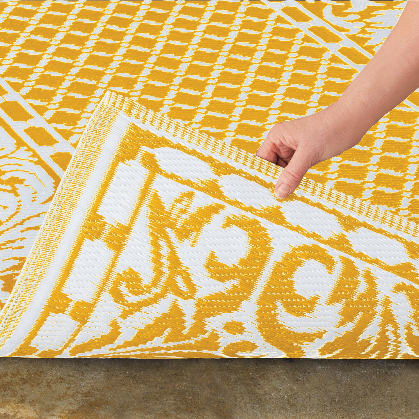Collections Etc Reversible Scrolling Leaf Border Patio Outdoor Area Rug