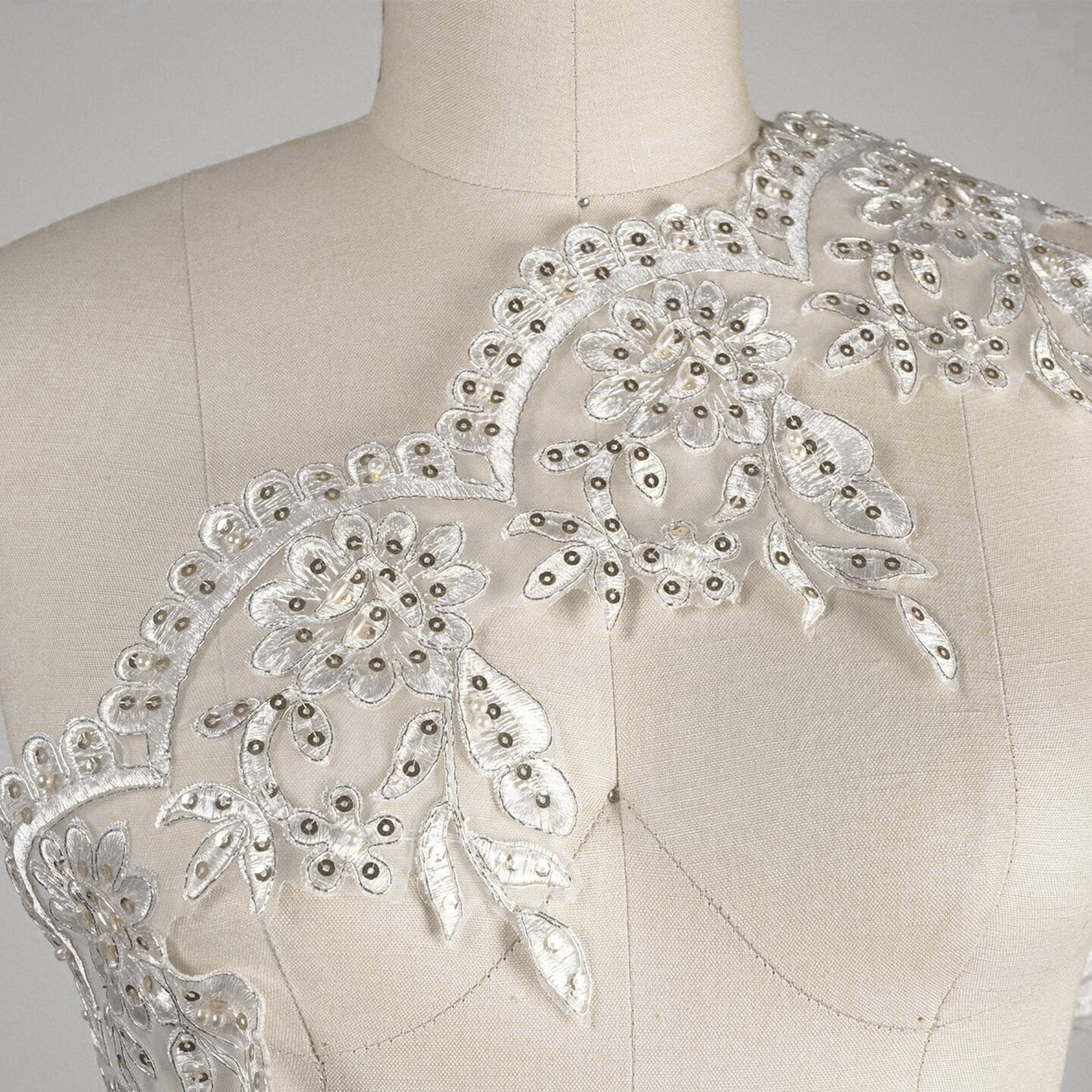 1 Yard White & Gold Scalloped Lace Trim With Beading Leaf Rose Bridal Veil Design 4 Inch