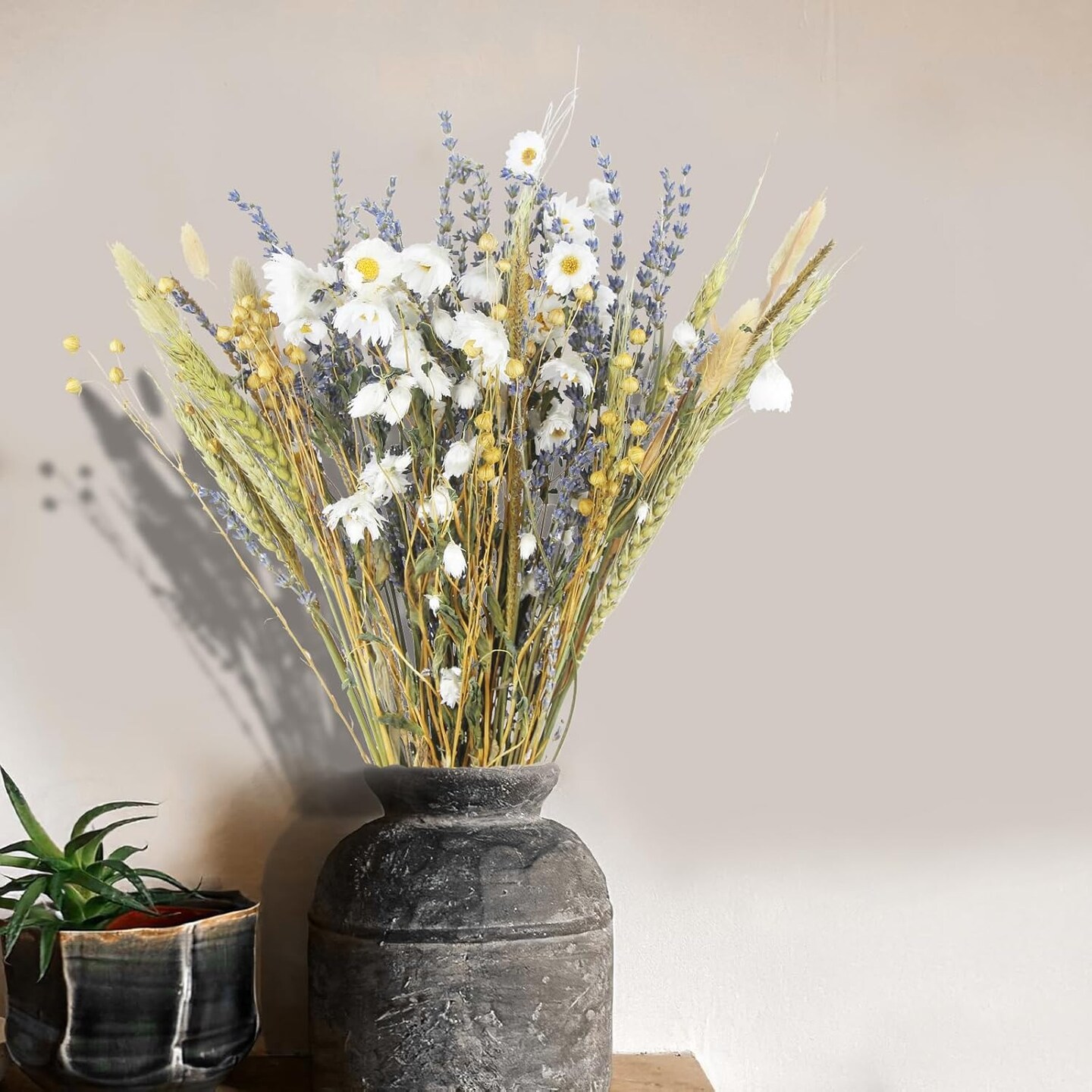 Dried Flowers Bouquet Dried Daisy Flowers Natural Lavender Bundles Dried Gerber Daisies Flowers Bunny Tails Wheat Stalks Floral Arrangements