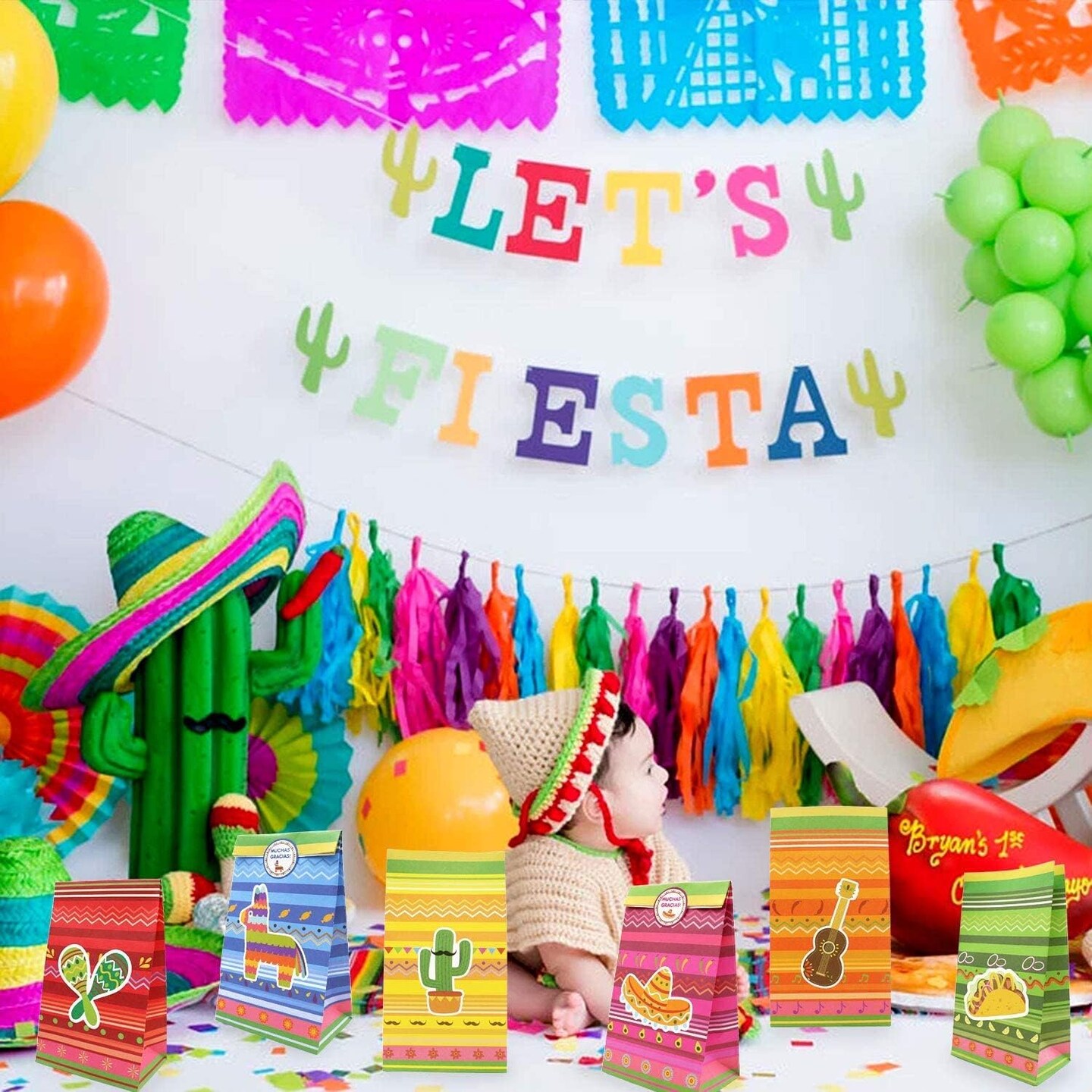 24 PCS Mexican Fiesta Party Favor Bags Paper Goodie Bags Cinco De Mayo Party Bags Taco Bar Decorations for Mexico Birthday Party Supplies Gift With Muchas Gracias Thank You Stickers