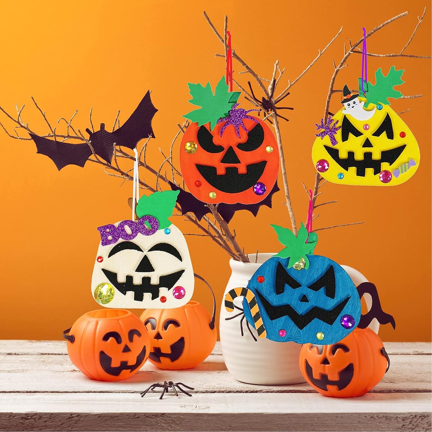 Crafts DIY Wooden Pumpkin Ornaments Decorations Art Sets Unfinished Wood Pumpkins Halloween Stickers for Kids Art Project Home Classroom Party Activities