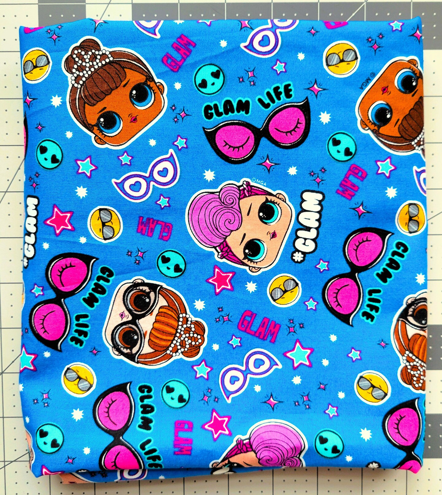 LOL Doll Surprise Glam Life Fabric, Designed by Robert