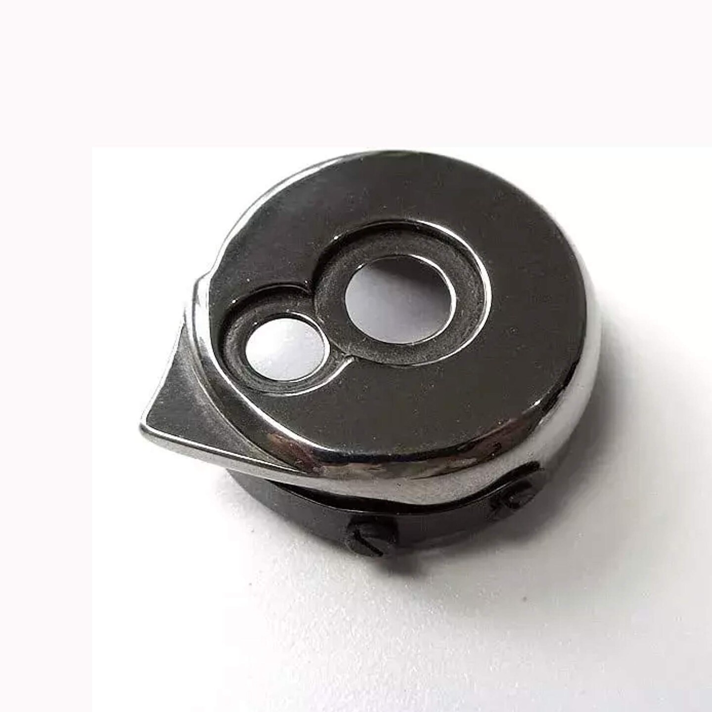 2 Needle Lockstitch Bobbin Case JUKI #101-10252 Durable Metal Design for Precise Sewing