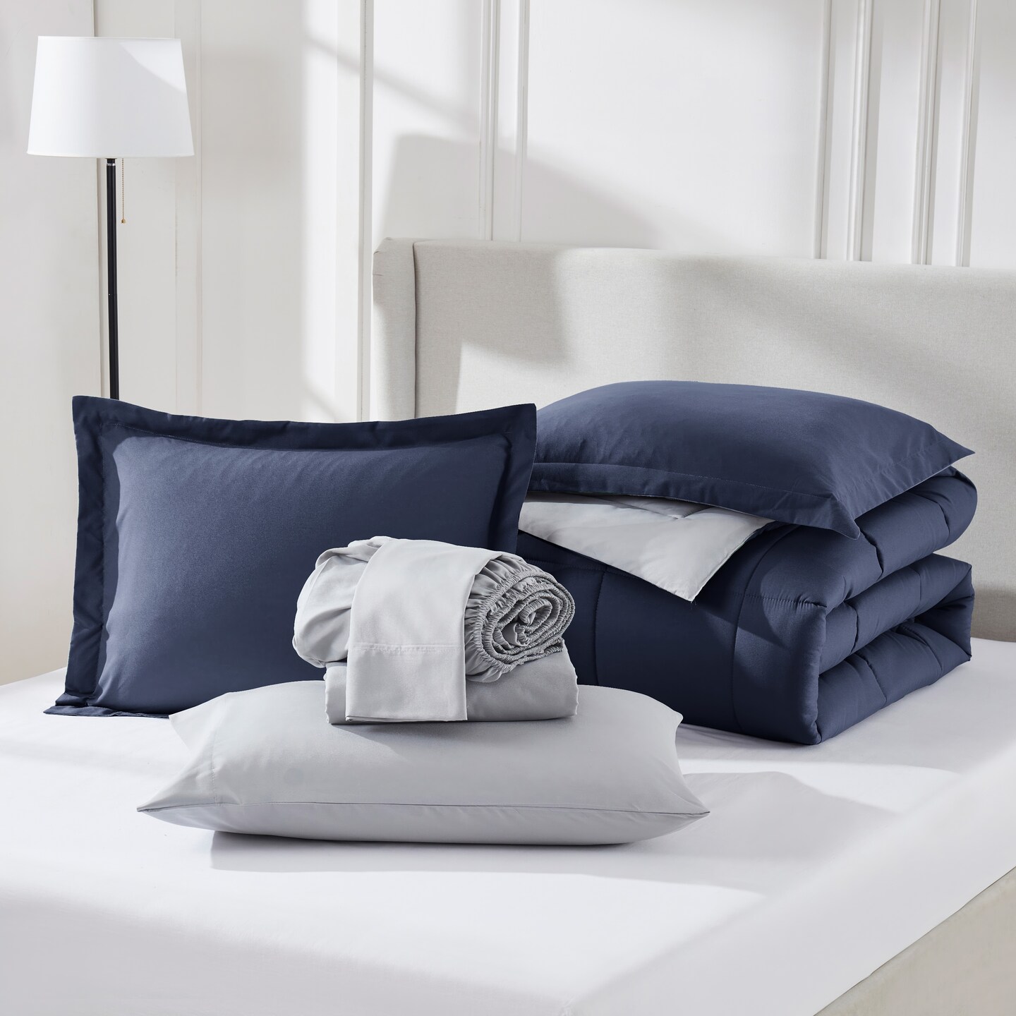 Nestl Reversible Bed in a Bag with Set of 2 Cooling Pillow