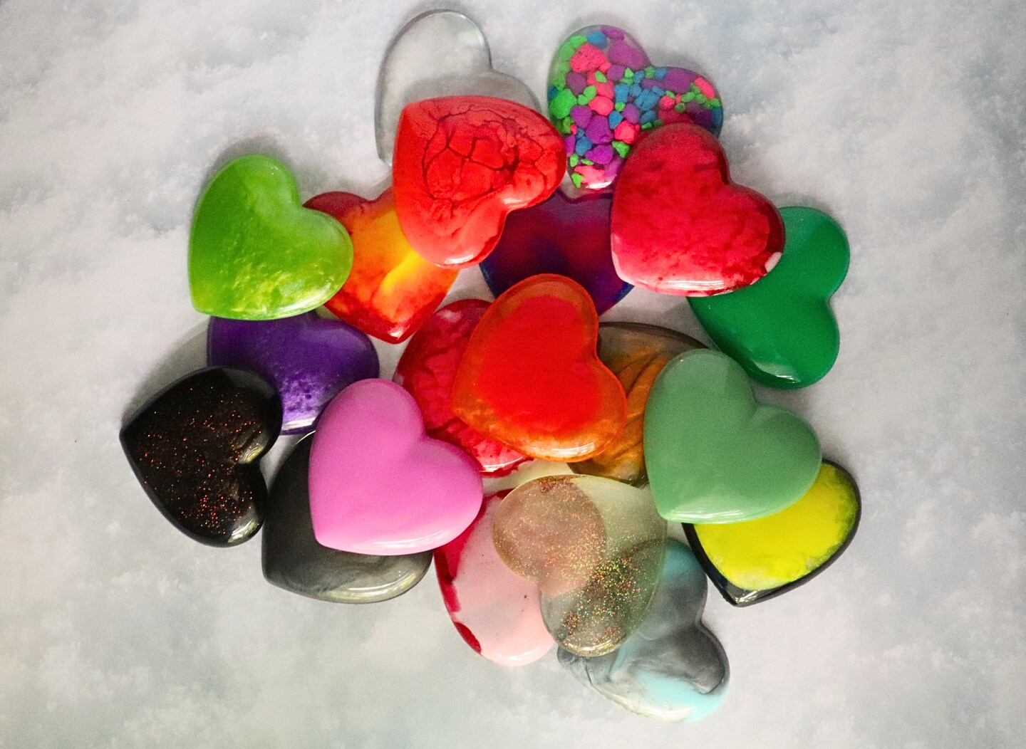 Resin Mystery Pocket Hug Heart | MakerPlace by Michaels