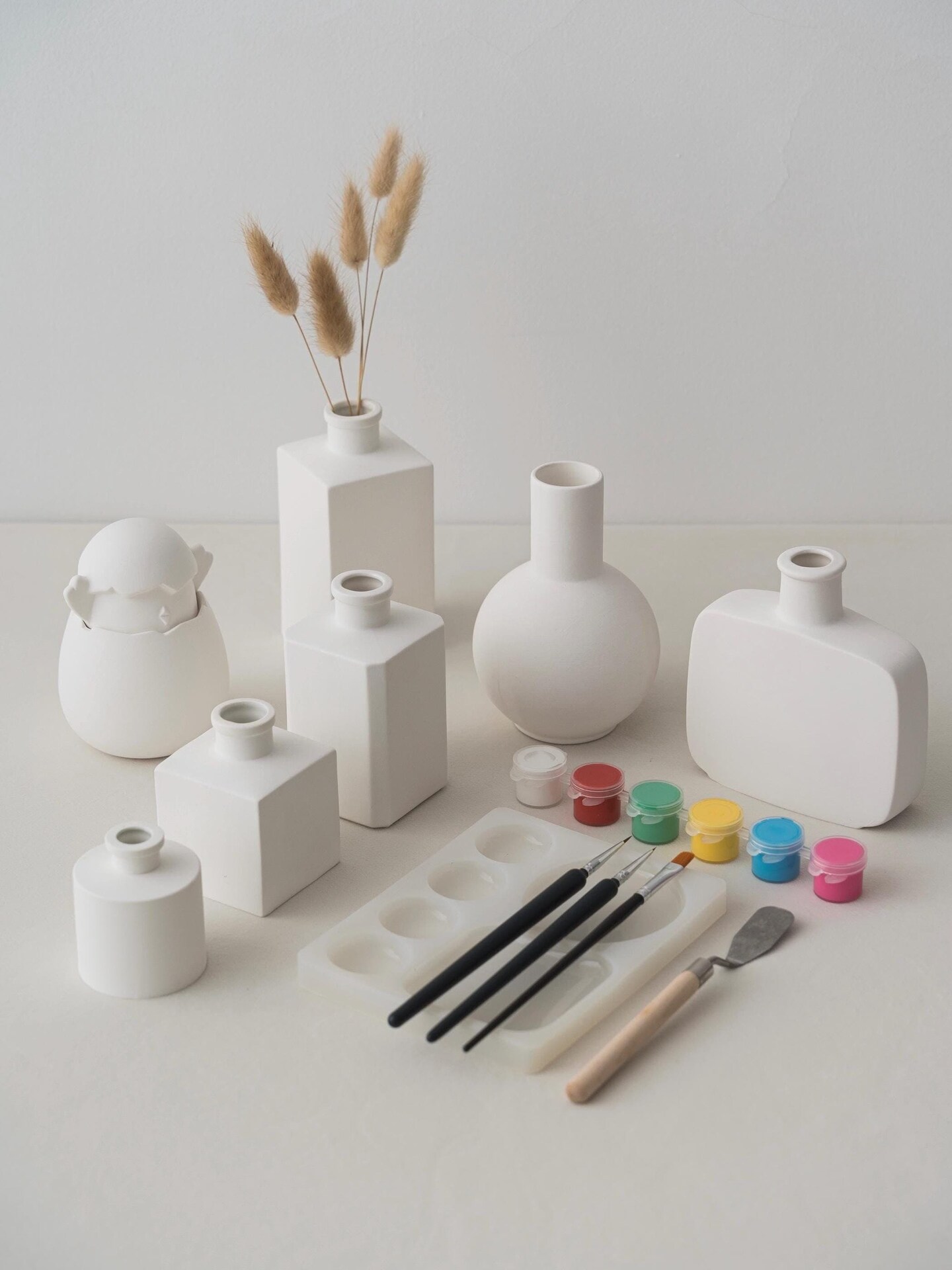 Ready to Paint White Ceramic Vase DIY Kit, Homemade Ornaments DIY