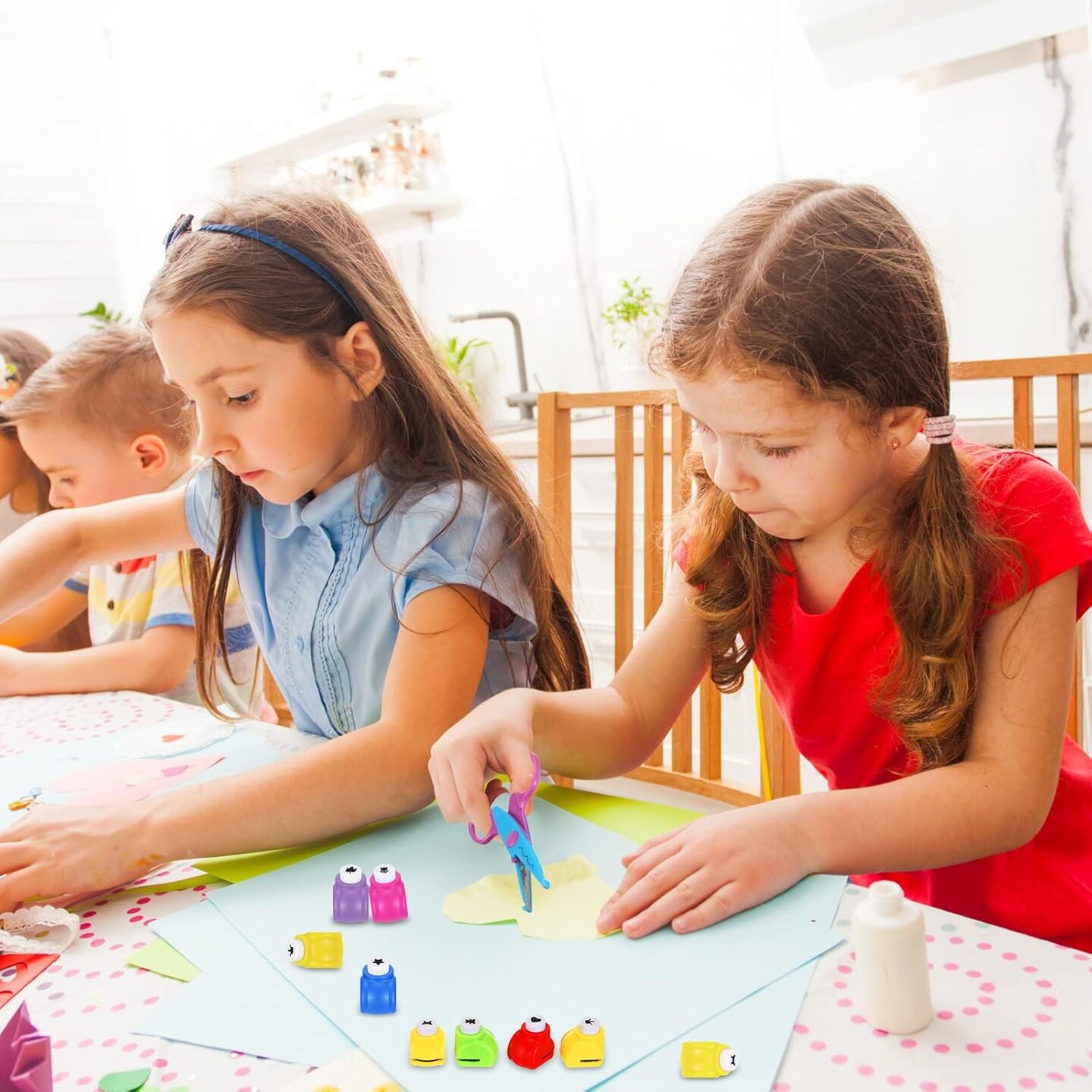 22-Piece Craft Scissors & Hole Punch Set – 12 Decorative Edge Scissors + 10 Paper Punches for Scrapbooking & Crafts