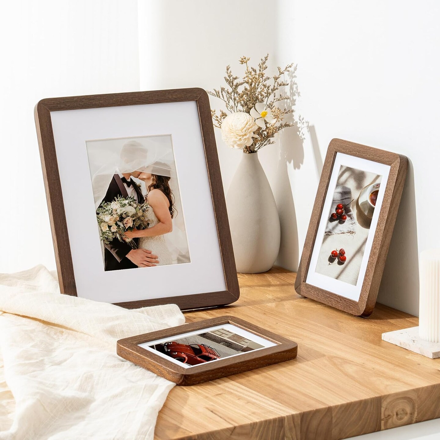 5x7 Solid Oak Wood Picture Frame with Mat for 4x6 Photos – Walnut